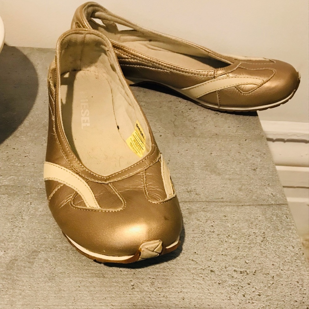 Diesel leather flats